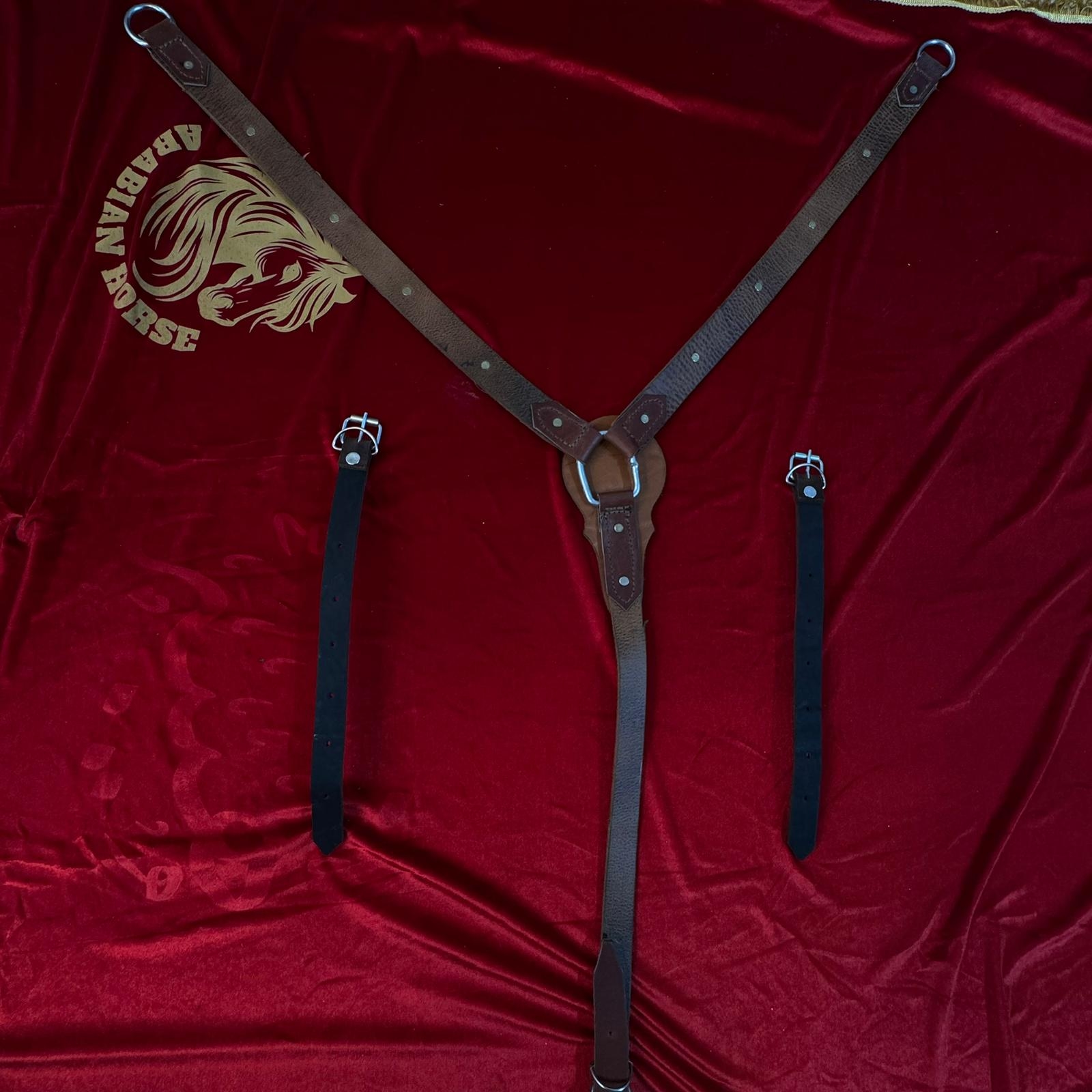 صدرية خيل جلدية