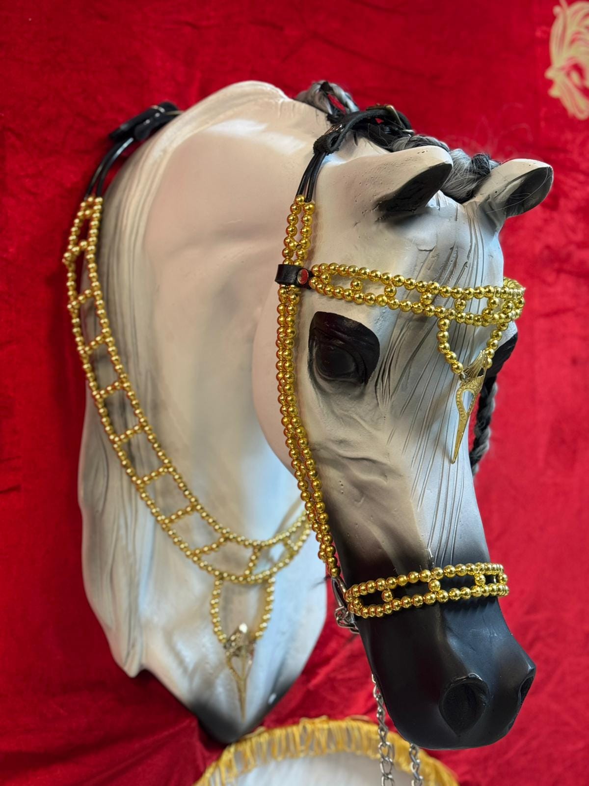 طقم جمال فاخر ذهبي (رشمة مع عقد الرقبة)  thumbnail 4