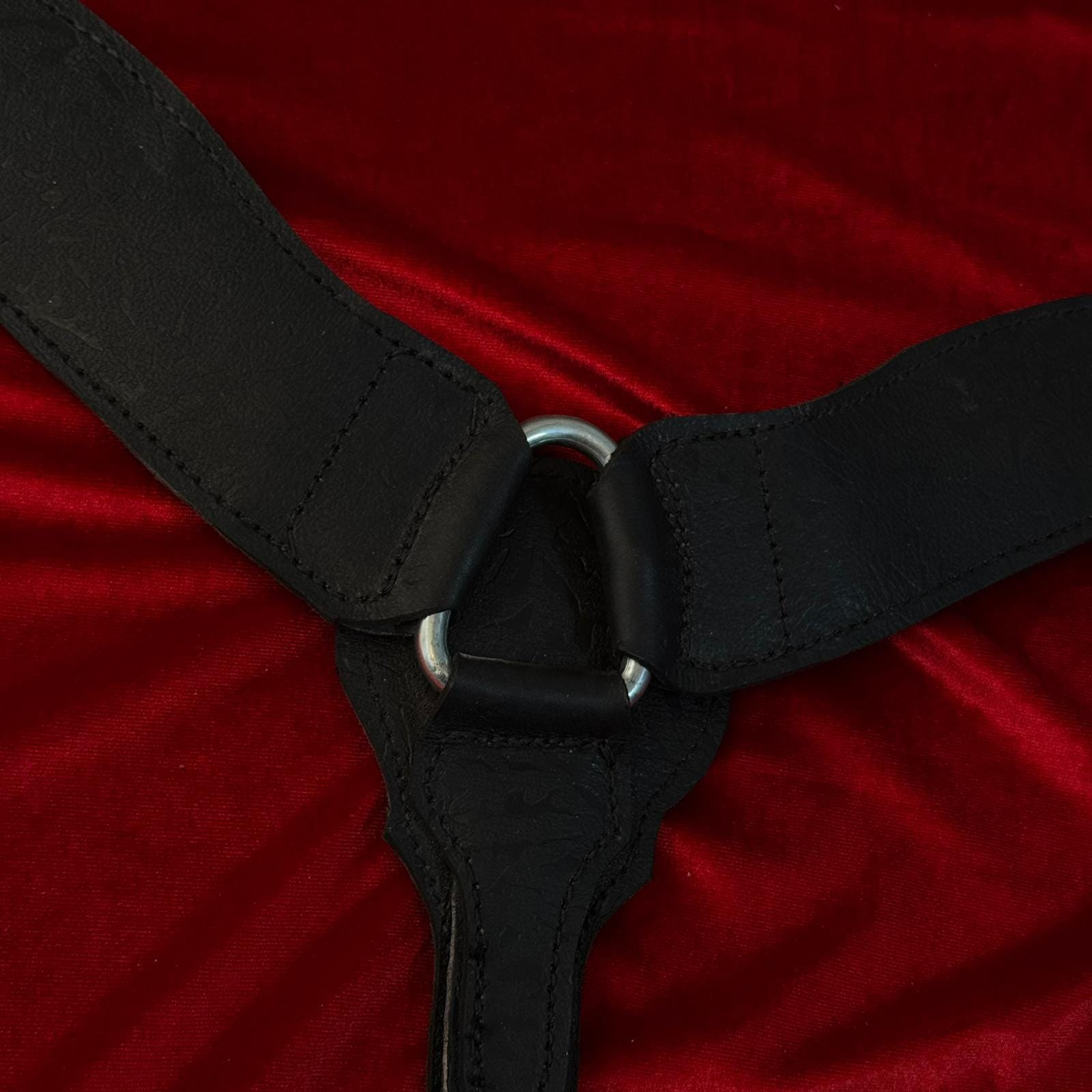 صدرية خيل جلدية