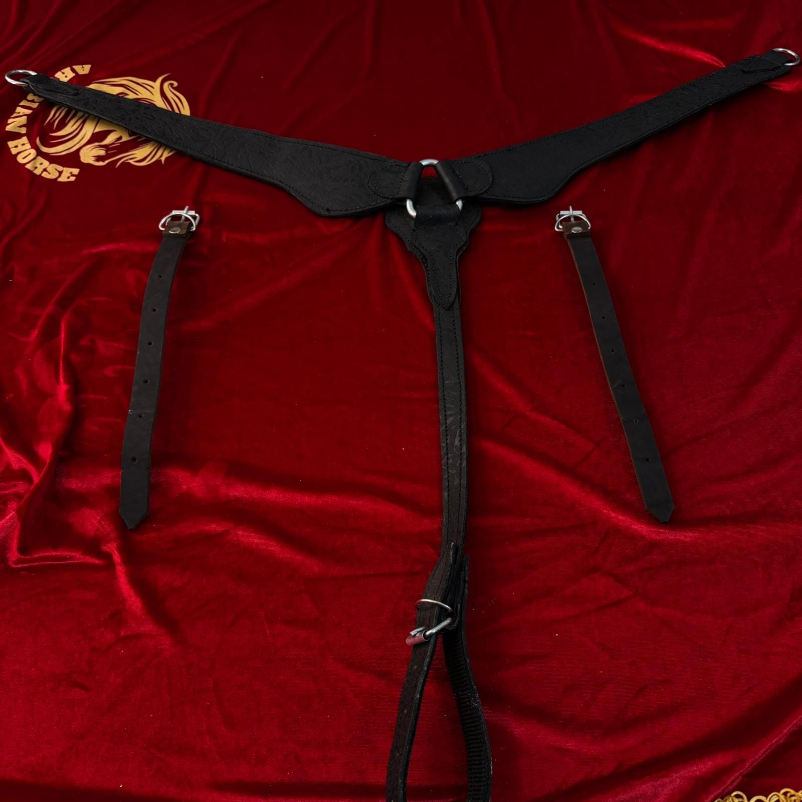 صدرية خيل جلدية