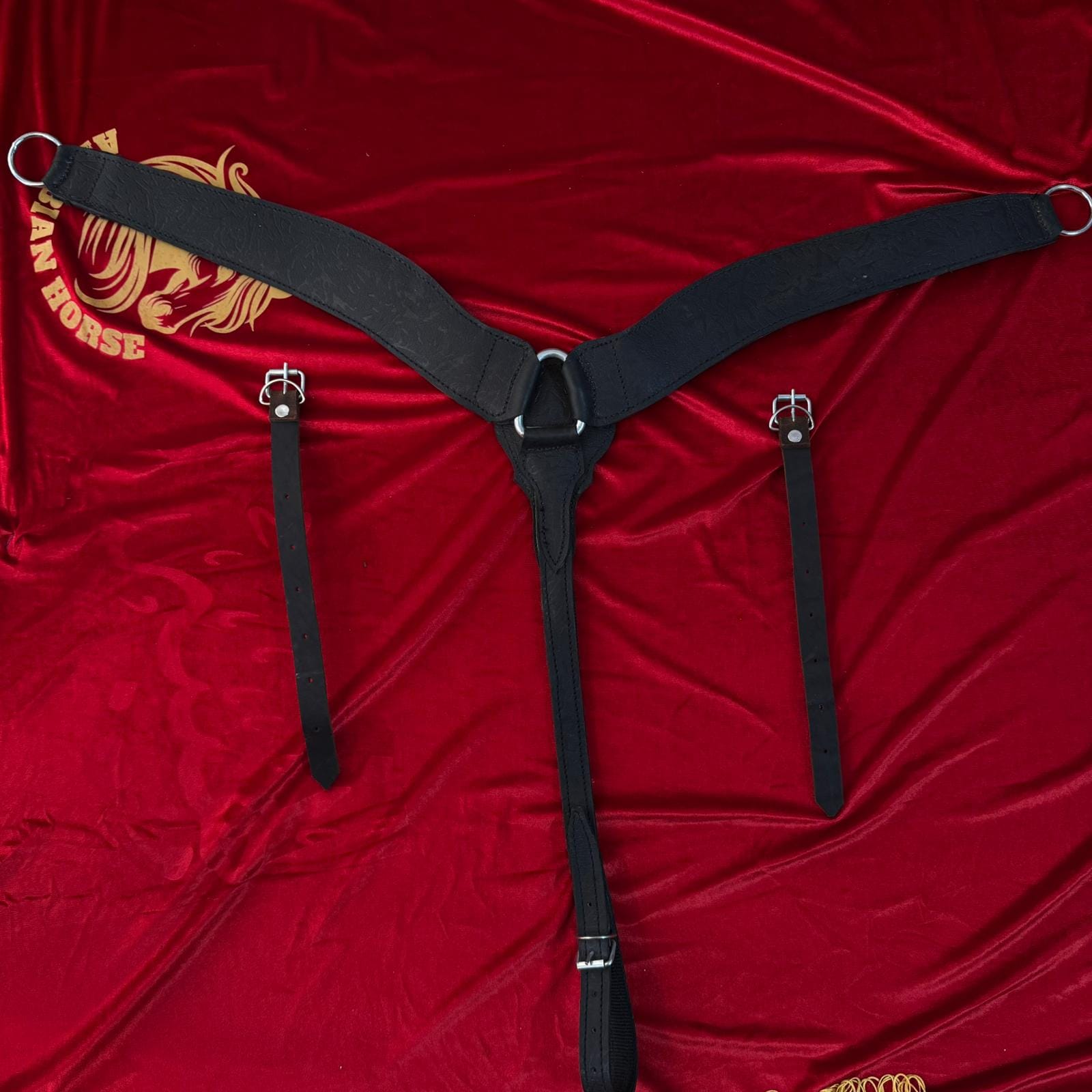 صدرية خيل جلدية